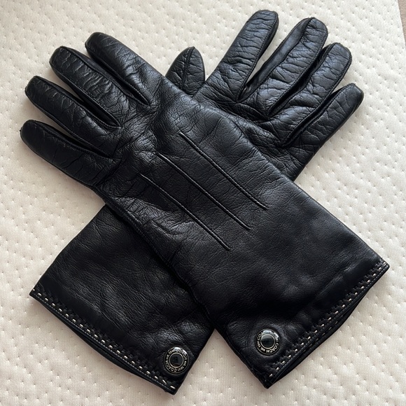Coach Women’s Leather Gloves - Picture 4 of 6